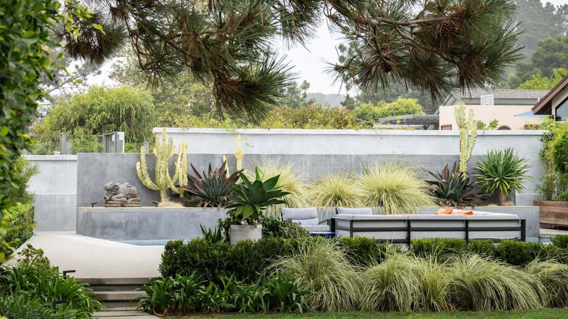 A bench in the middle of a garden